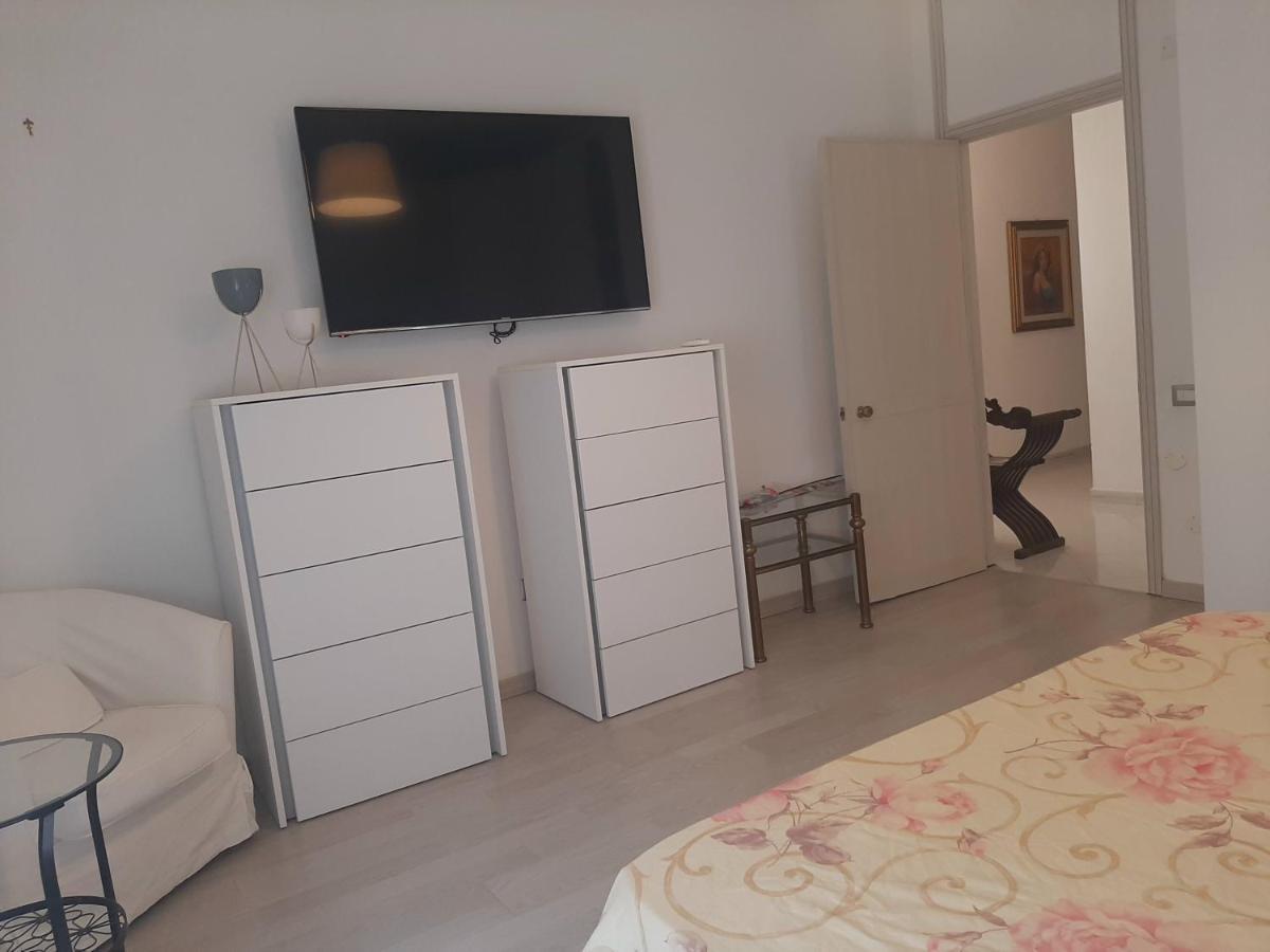 Casa Momy Apartment เลชเช ภายนอก รูปภาพ