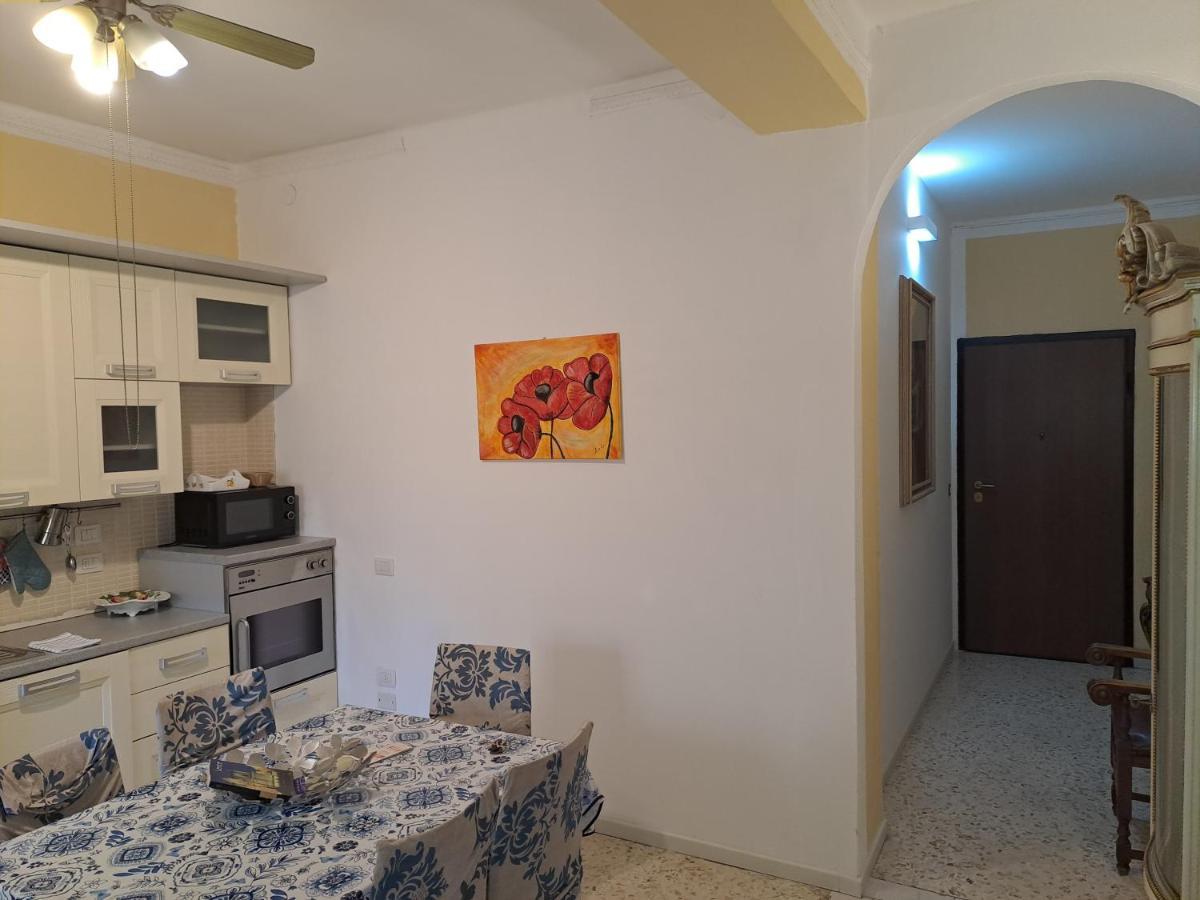 Casa Momy Apartment เลชเช ภายนอก รูปภาพ